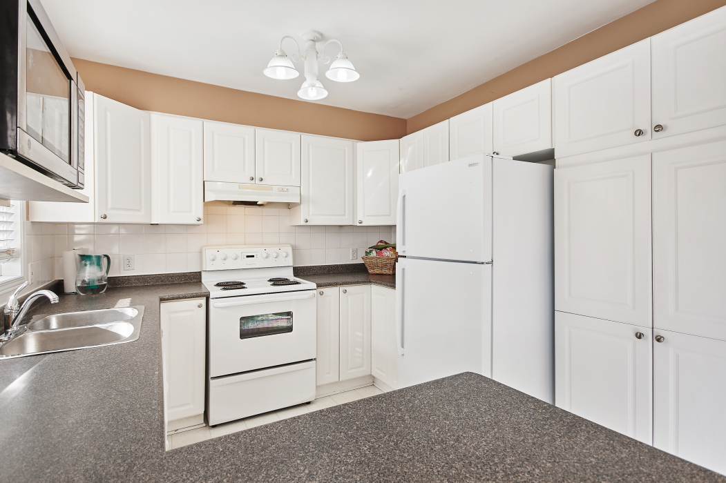 219 Duntroon Circle Ottawa London House Photography