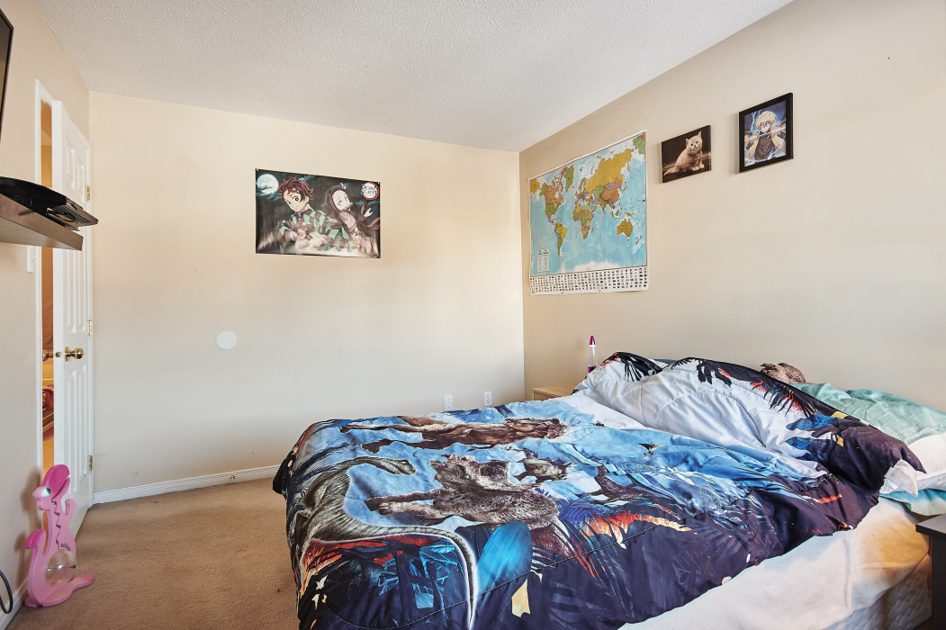 219 Duntroon Circle Ottawa London House Photography