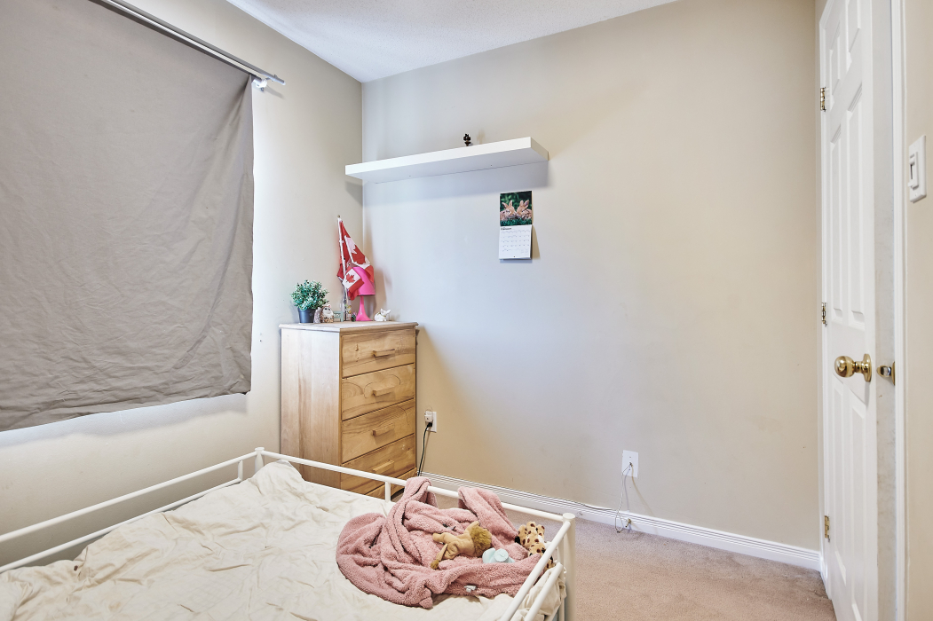 219 Duntroon Circle Ottawa London House Photography