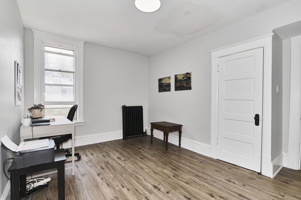 16B Powell Avenue Ottawa London House Photography