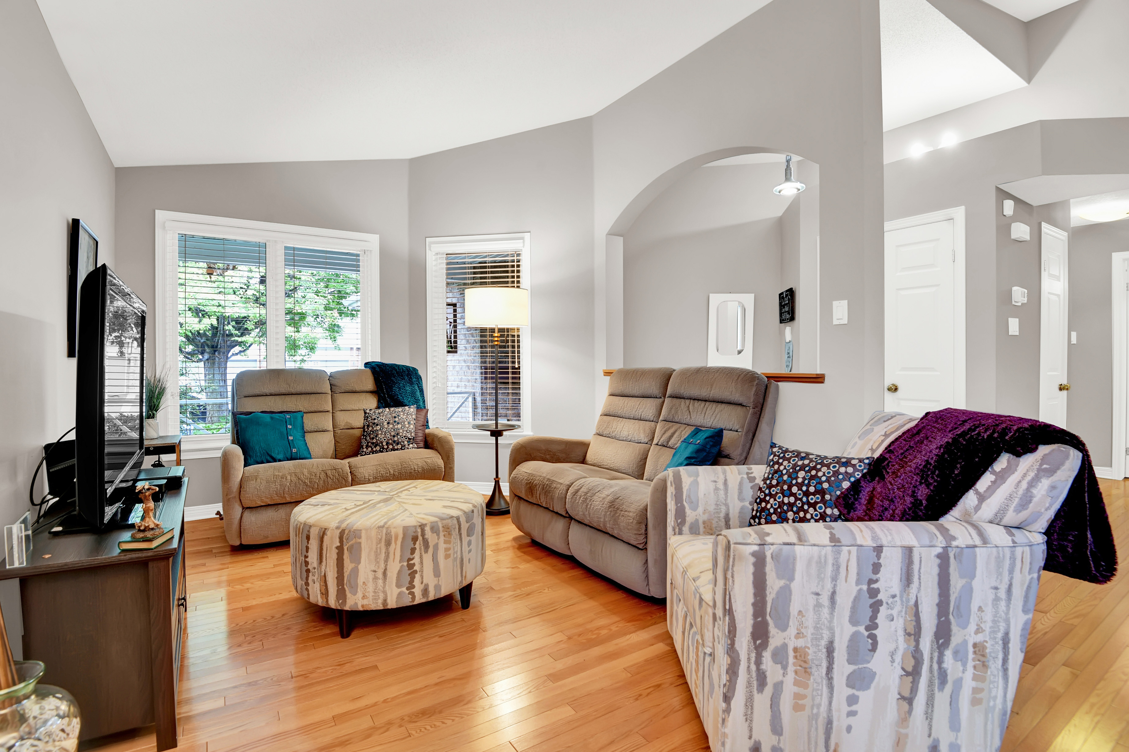 4452 Bittersweet Place Ottawa London House Photography