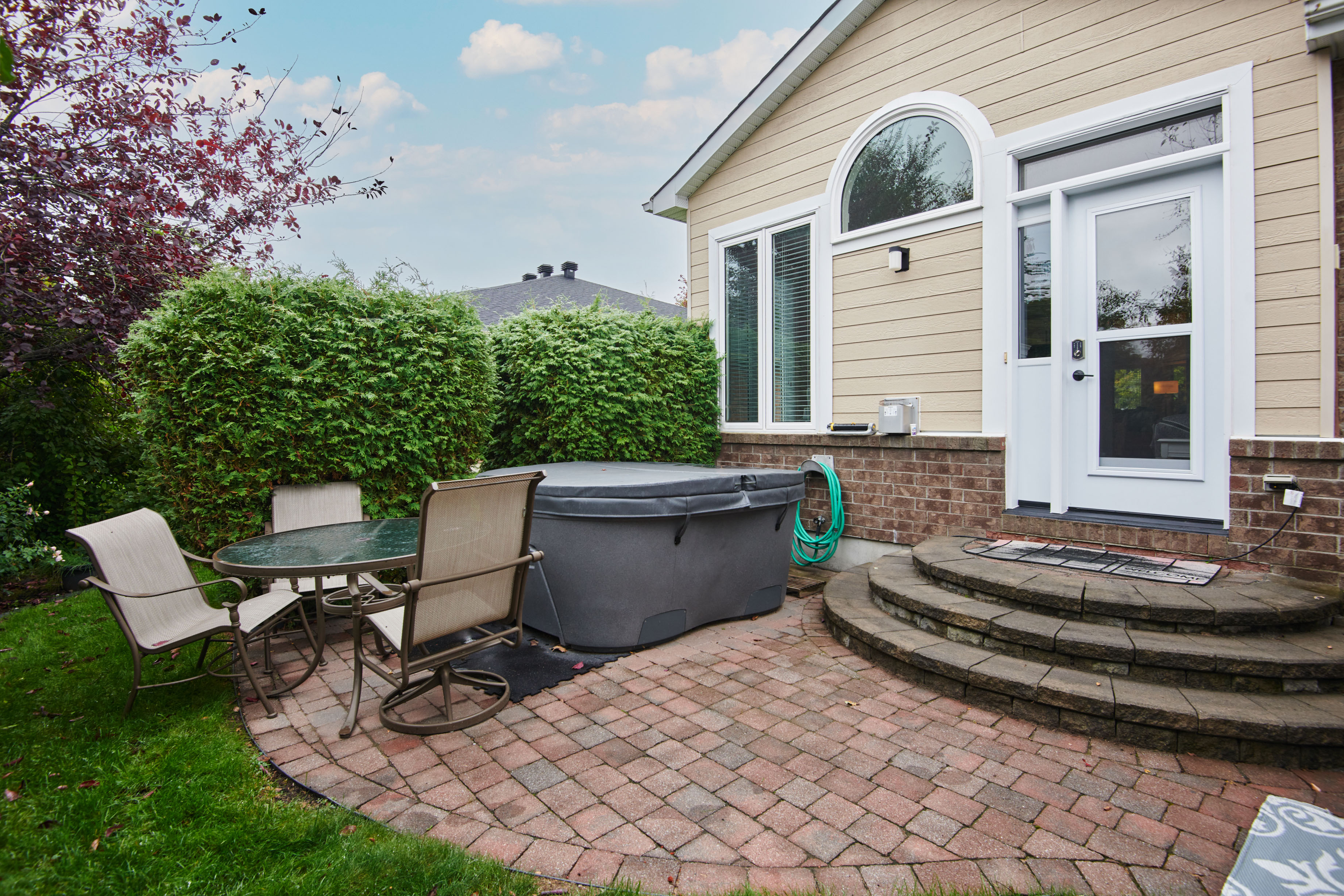 4452 Bittersweet Place Ottawa London House Photography