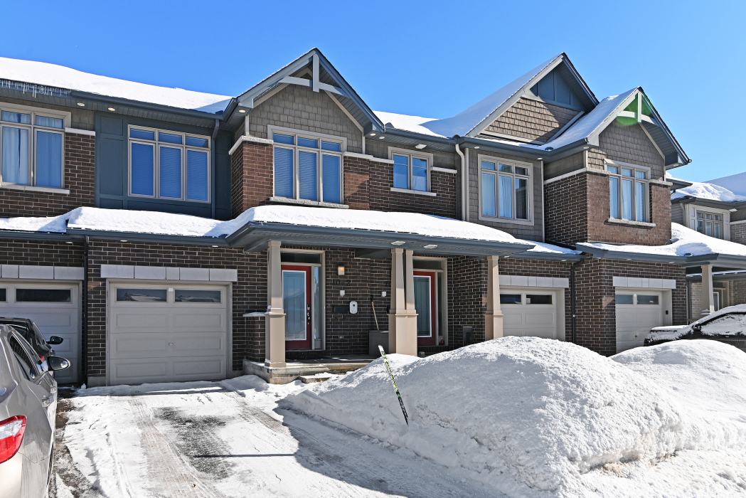 1042 Cobble Hill Drive Ottawa London House Photography
