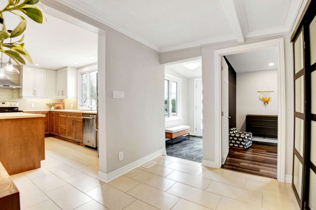 1943 Landry Street Clarence Creek London House Photography