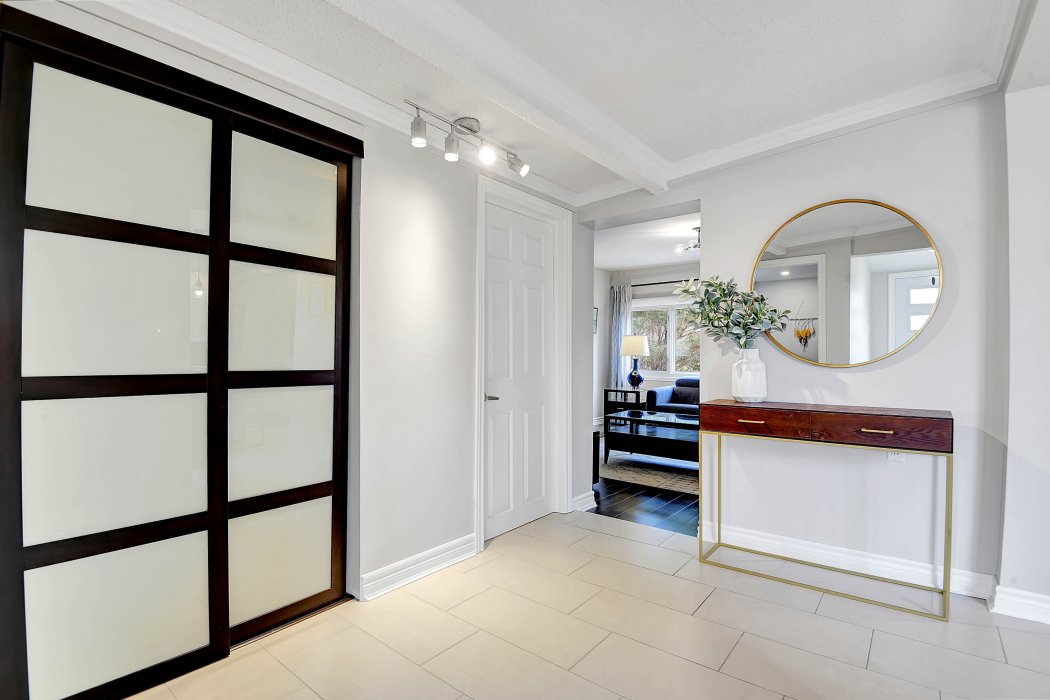 1943 Landry Street Clarence Creek London House Photography