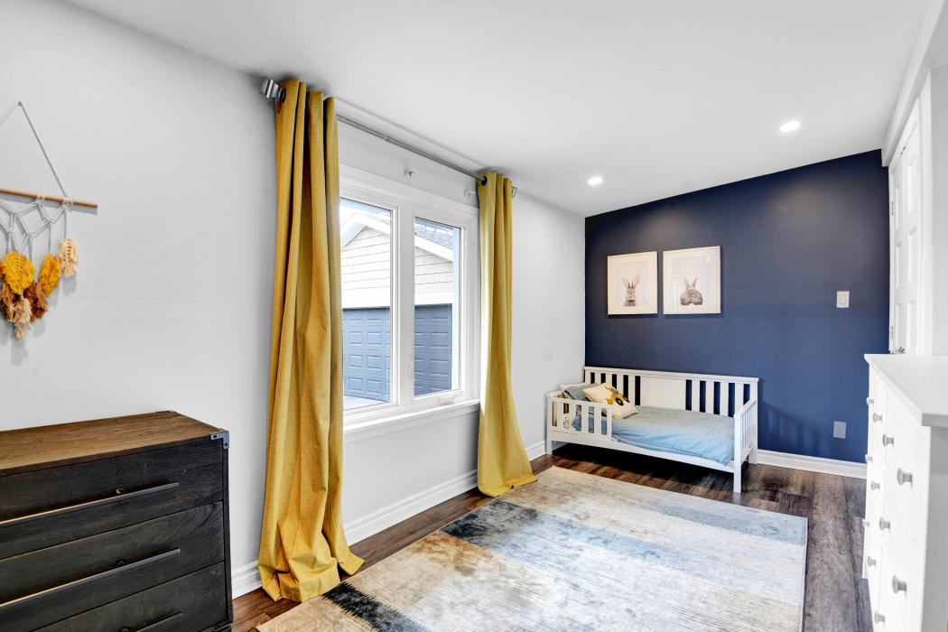 1943 Landry Street Clarence Creek London House Photography