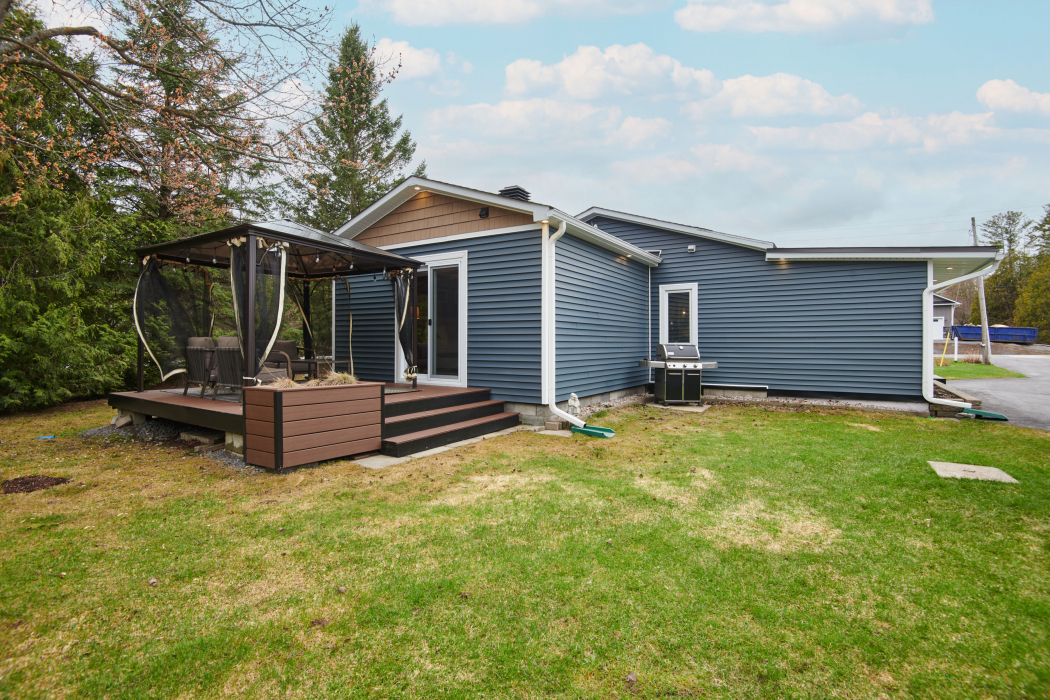 1943 Landry Street Clarence Creek London House Photography