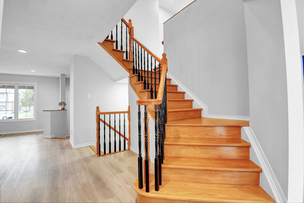 110C Craig Henry Drive Ottawa London House Photography