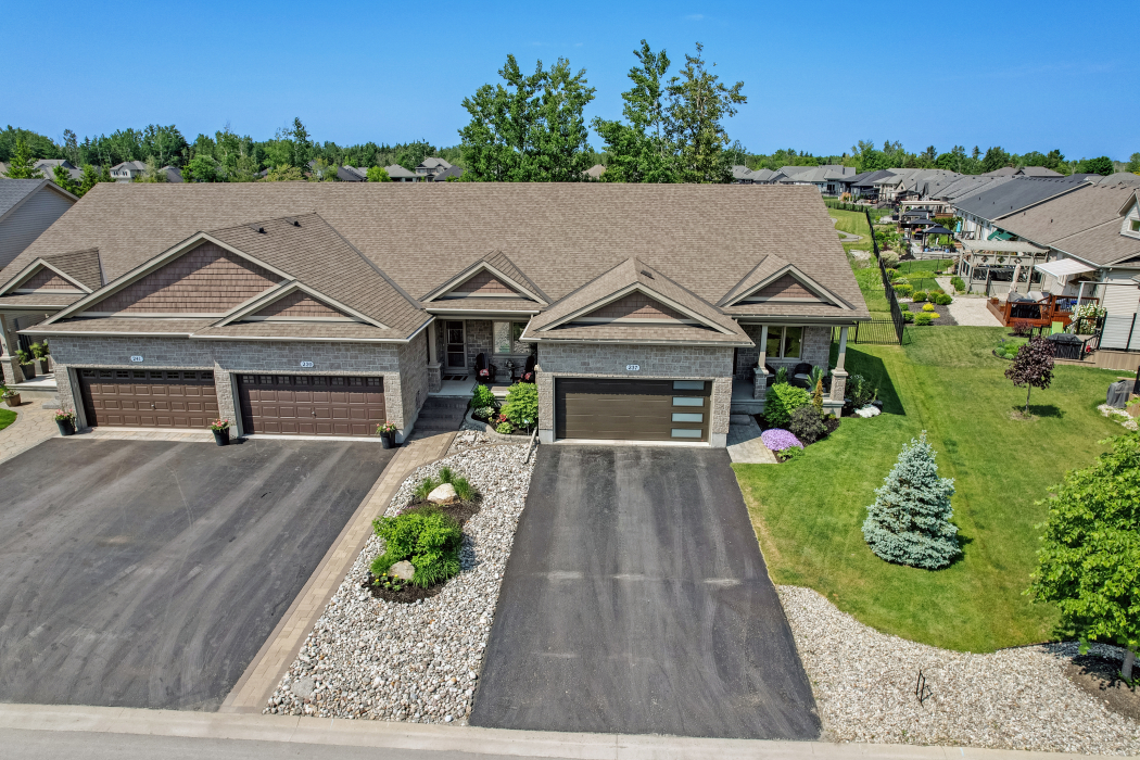 237 Royal Landing Gate Kemptville London House Photography