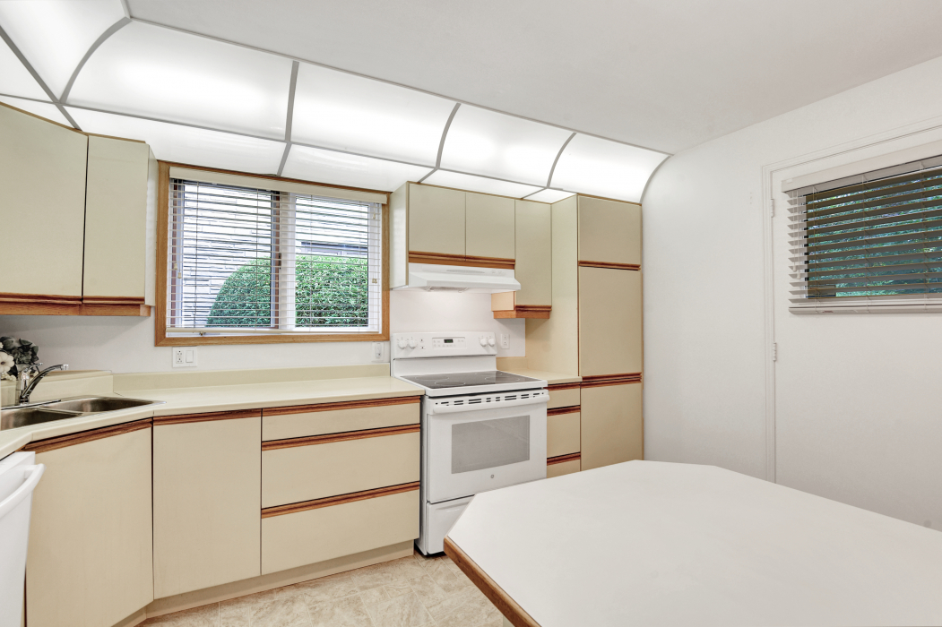 1111 Cromwell Drive Ottawa London House Photography