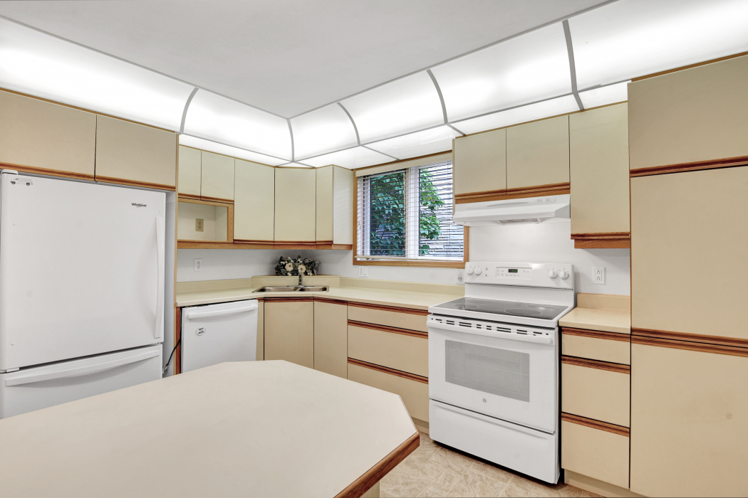 1111 Cromwell Drive Ottawa London House Photography