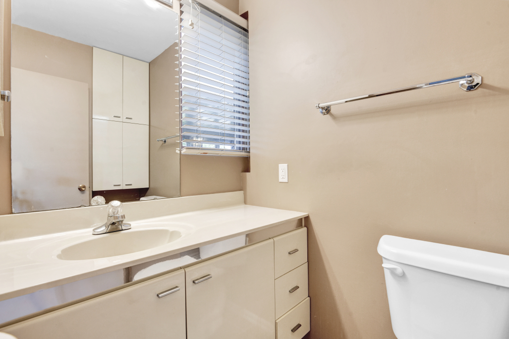 1111 Cromwell Drive Ottawa London House Photography