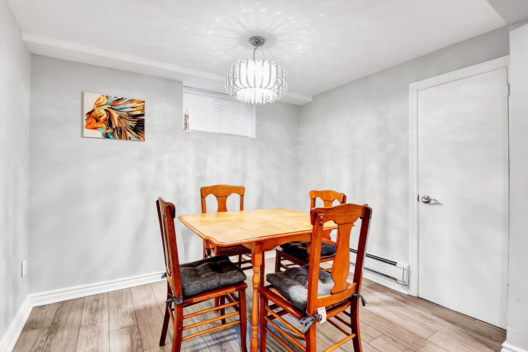 1226 Old Carp Road Ottawa London House Photography