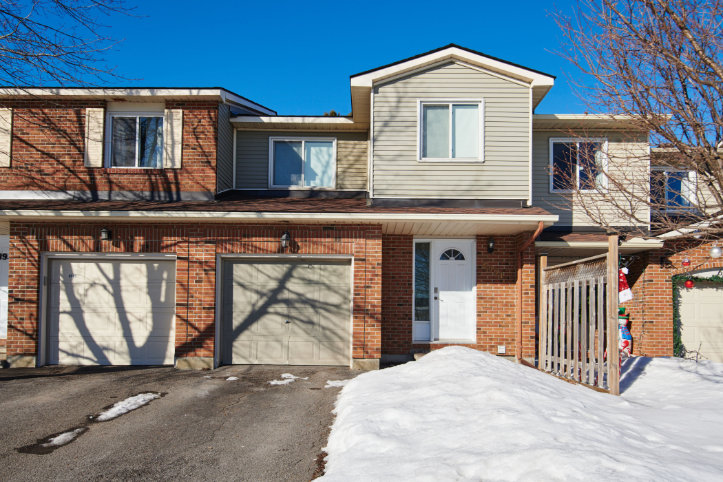6991 Du Bois Avenue Ottawa – London House Photography